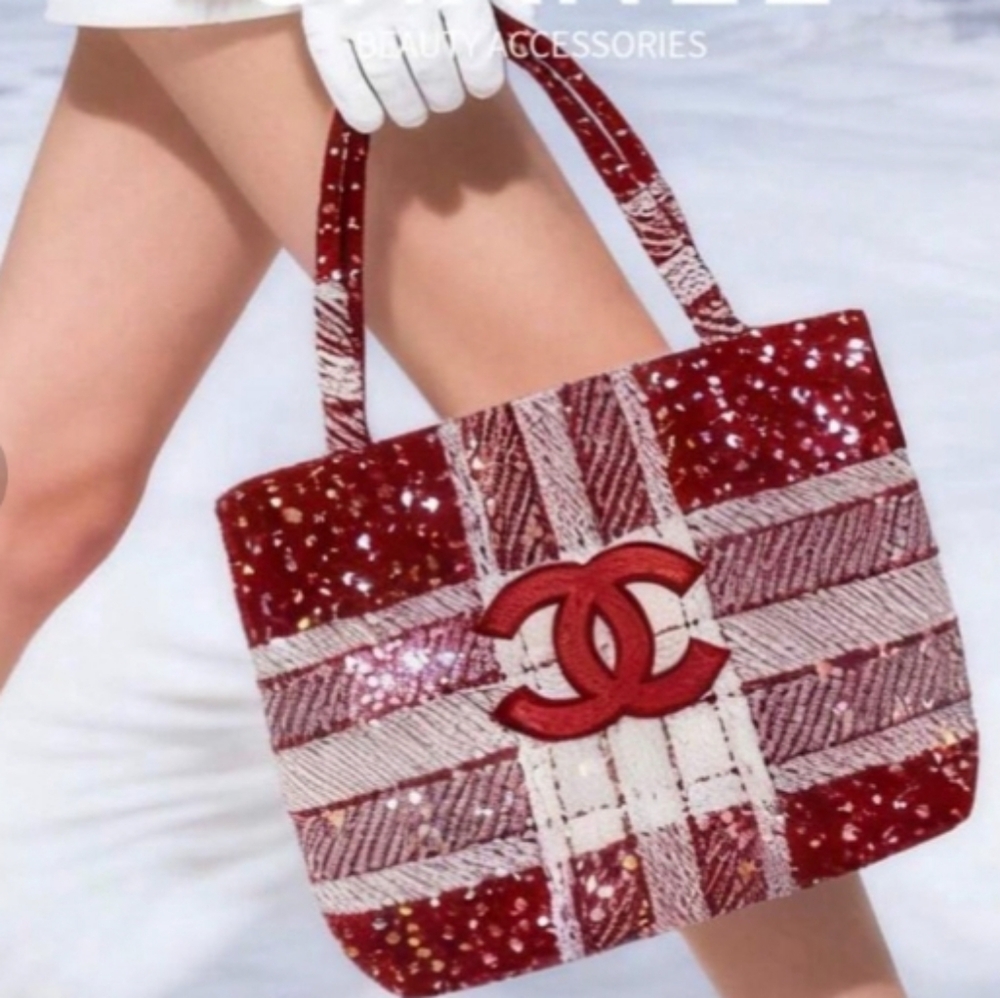 CHANEL-Glittering CC Logo Tweed VIP Tote Bag- (Red♥️)